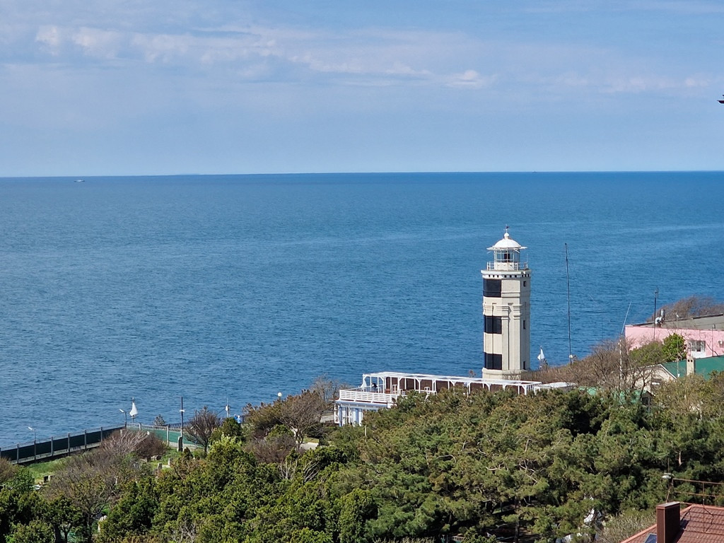 Центр. Вид на море
