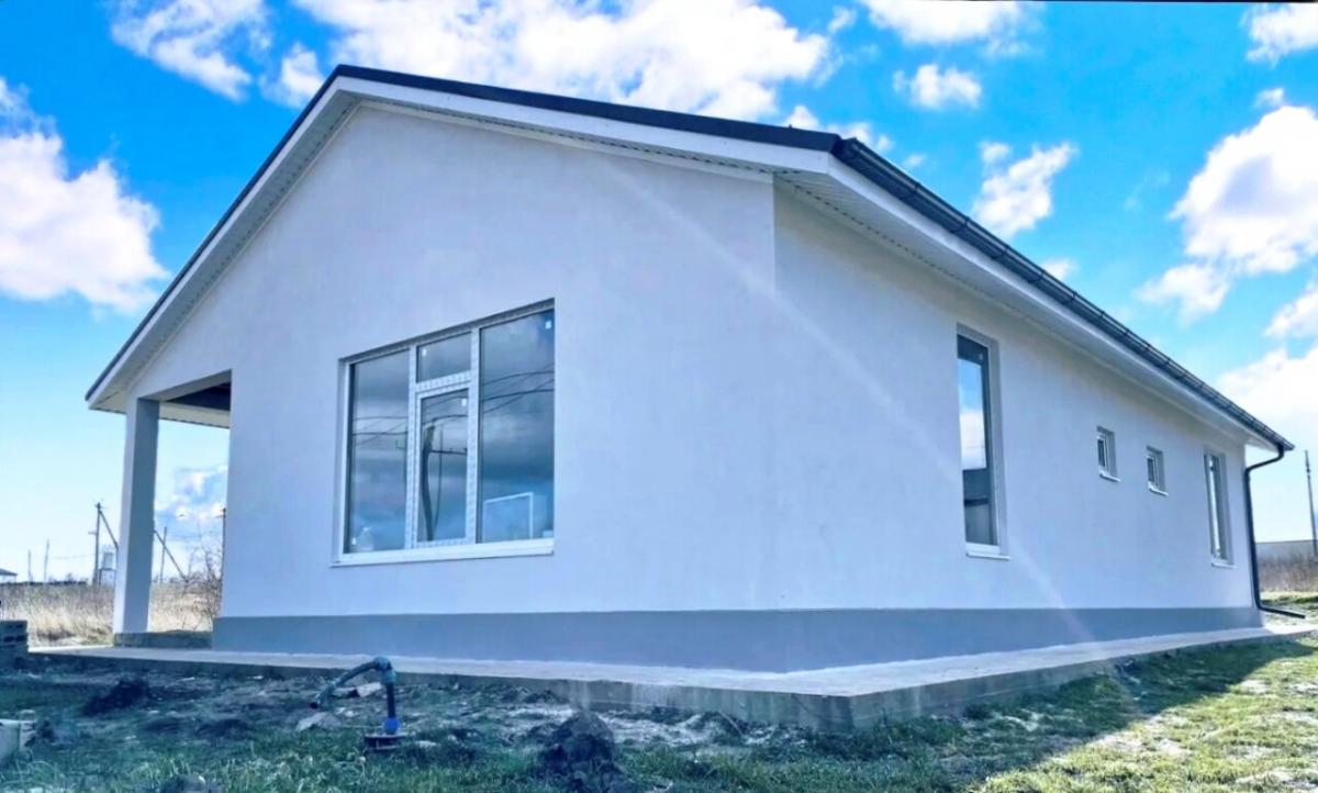 В продаже дом в пригороде Анапы.